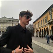 sono uno studente al terzo anno di ingegneria biomedica e posso aiutarti a studiare materie di qualsiasi materia, preferibilmente materie di scientifiche